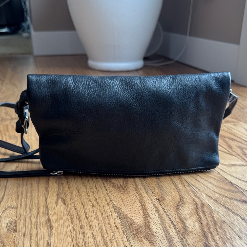 Margot Minimalist Black Leather Crossbody Bag - Unbranded